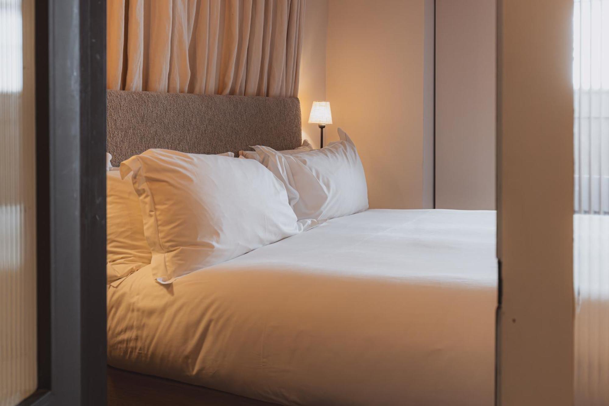 No 15 By Guesthouse, Bath Luaran gambar A bed