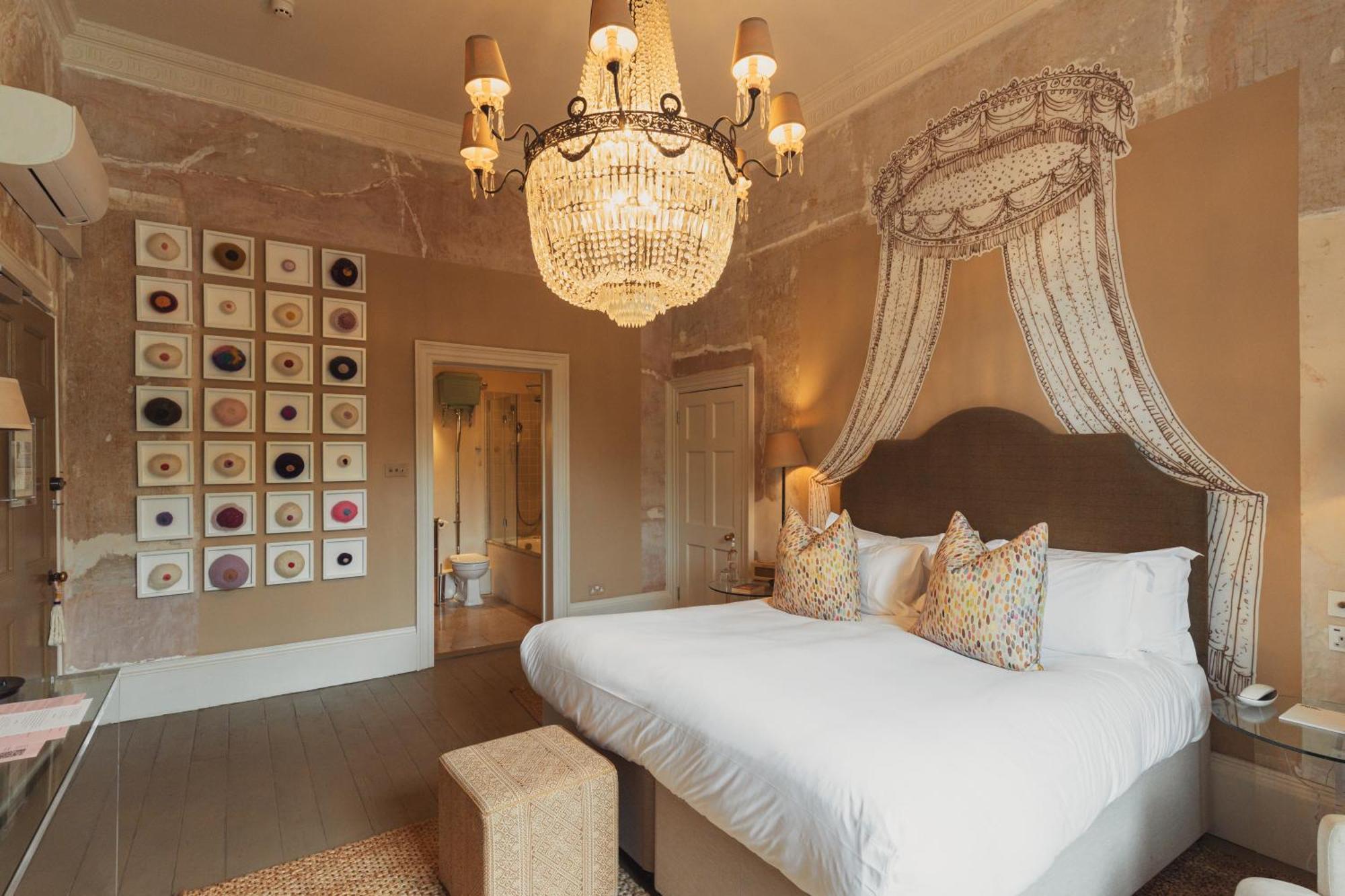 No 15 By Guesthouse, Bath Luaran gambar A bedroom at the hotel
