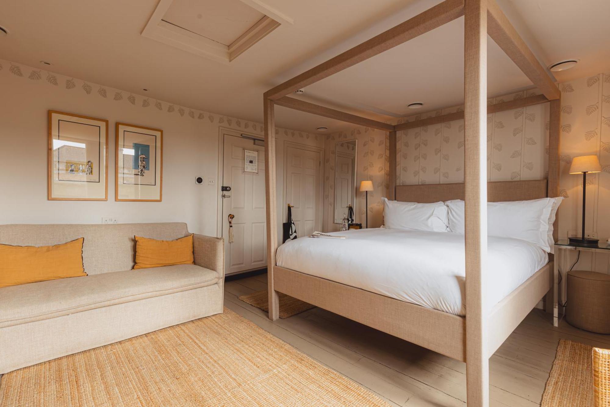 No 15 By Guesthouse, Bath Luaran gambar A bedroom at The Ivy Hotel