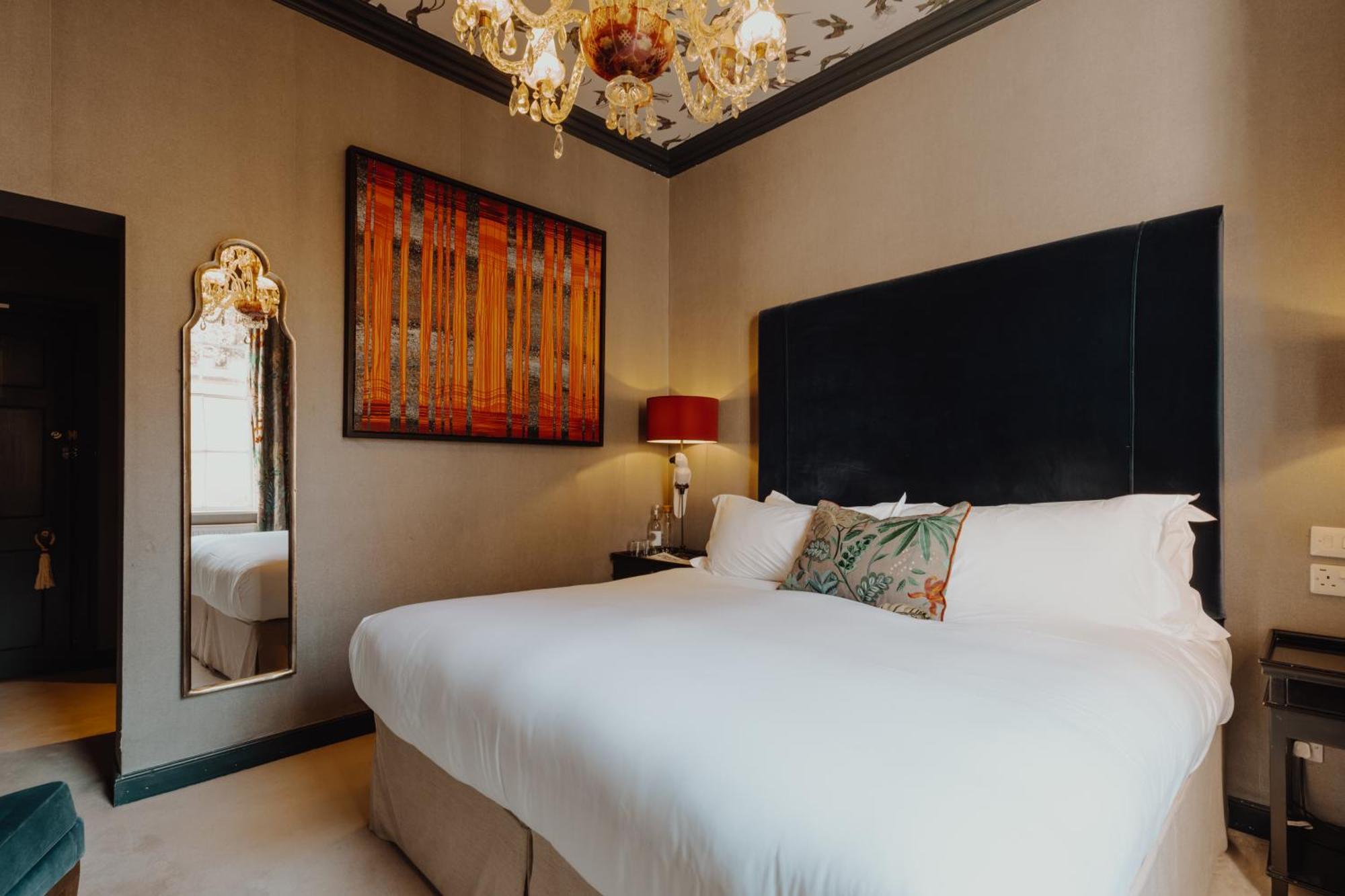 No 15 By Guesthouse, Bath Luaran gambar A bedroom at the hotel