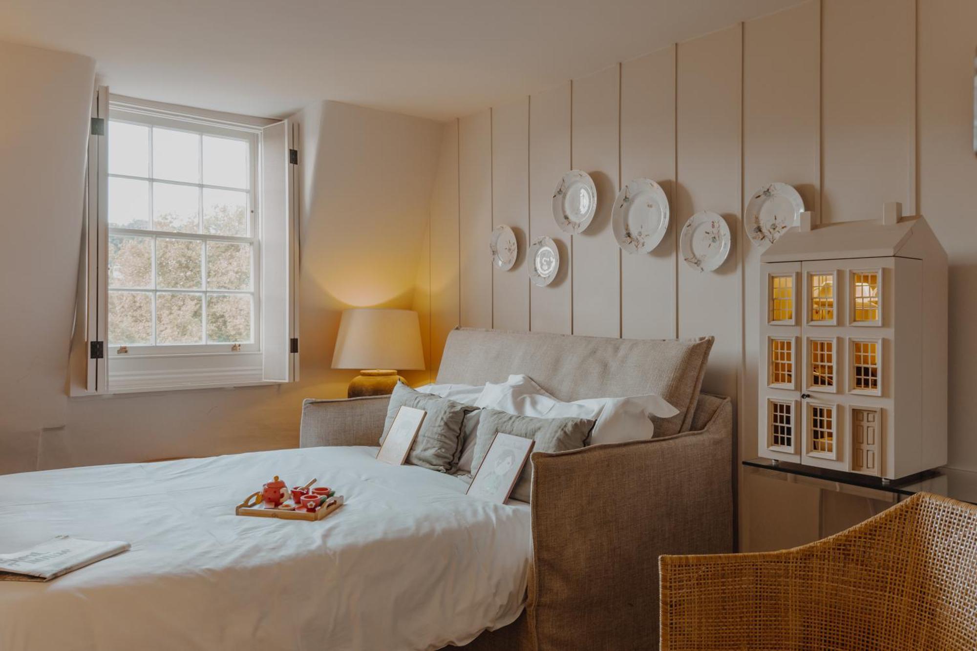 No 15 By Guesthouse, Bath Luaran gambar The bedroom